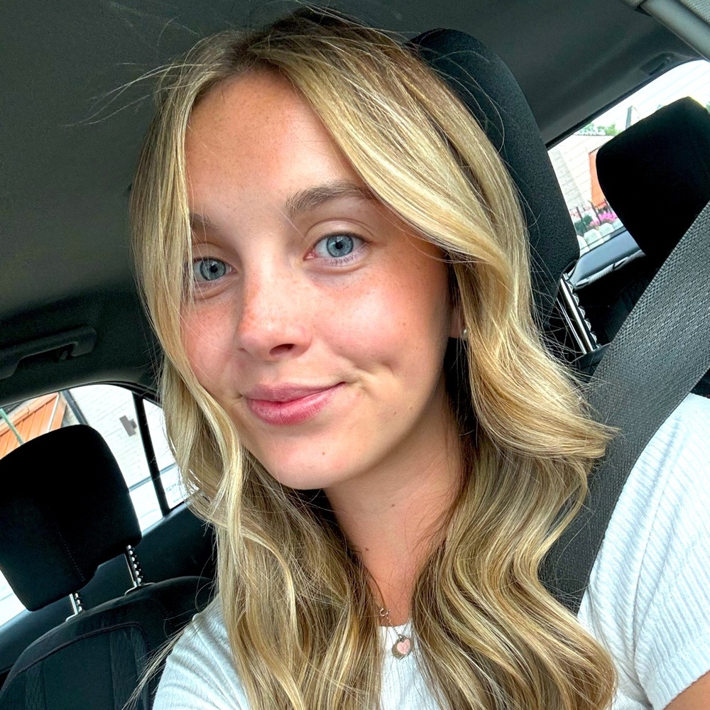 Meet your Posher, Molly